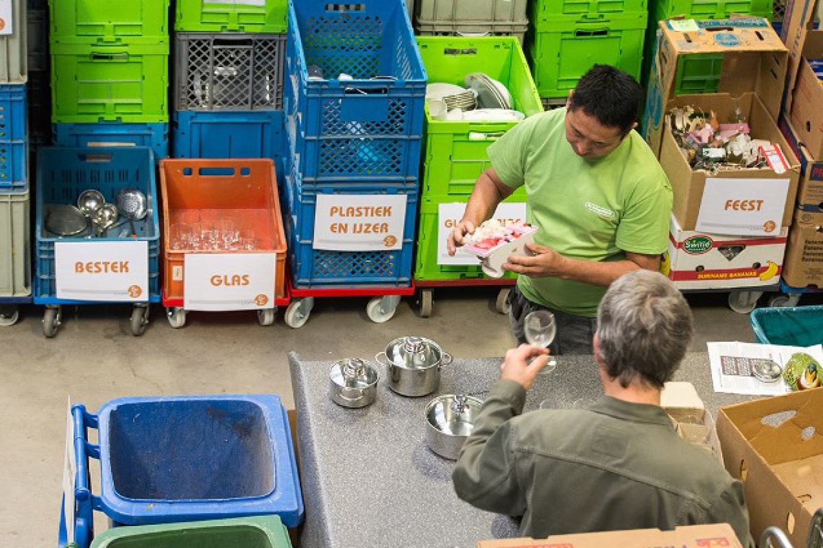 kringwinkel sorteren
